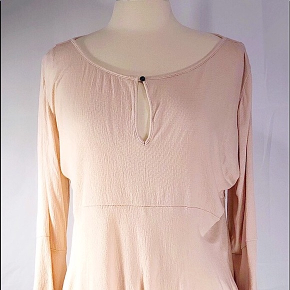 Lucky Brand Pink 3/4 Bell Sleeve Top! - Picture 2 of 6